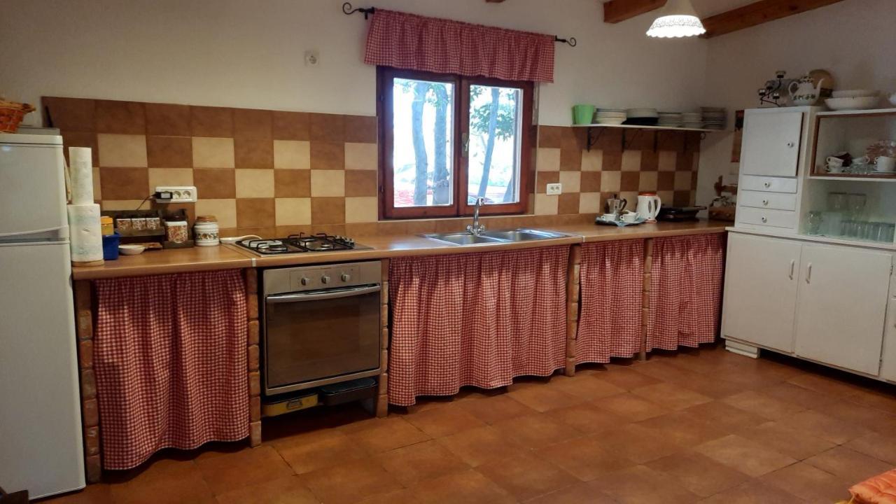 Grbin * Ližnjan